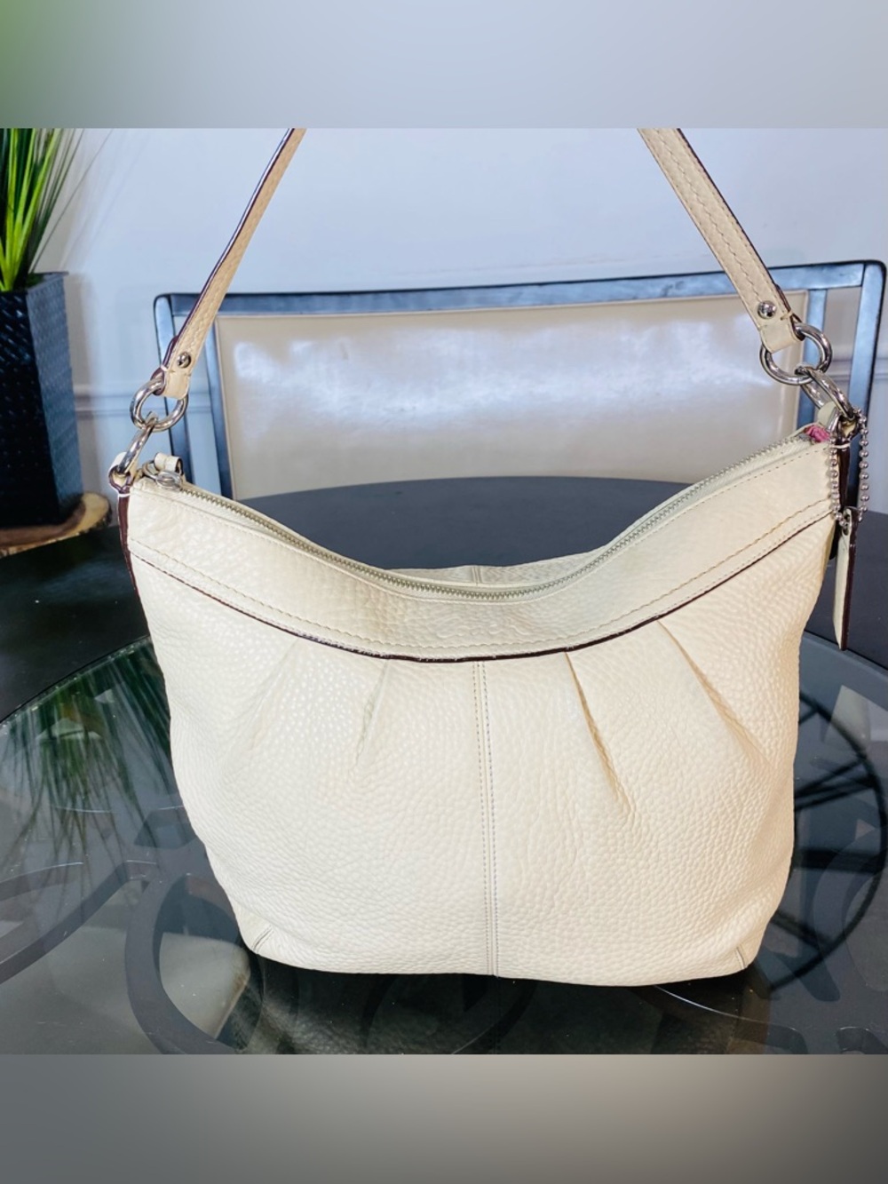 Coach Y2K Ivory Pebbled Leather Pleated Soho Hobo Bag with Pink Lining
